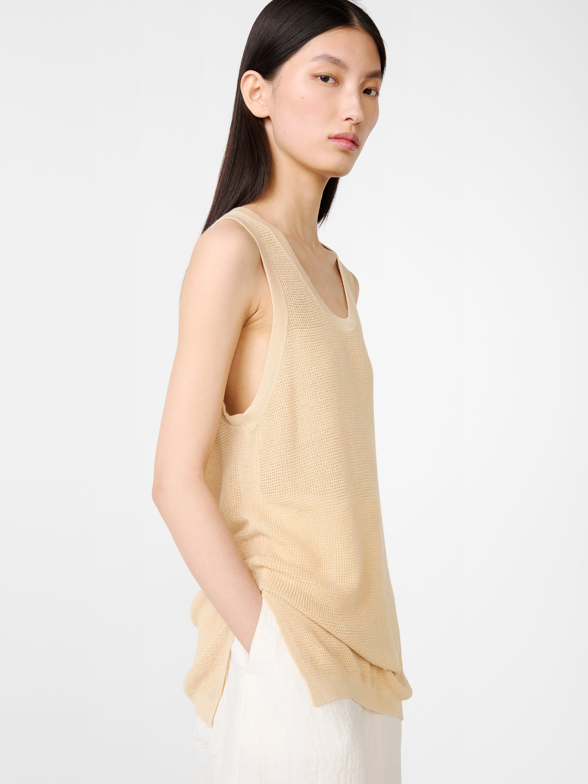 Cilla Top in Raffia