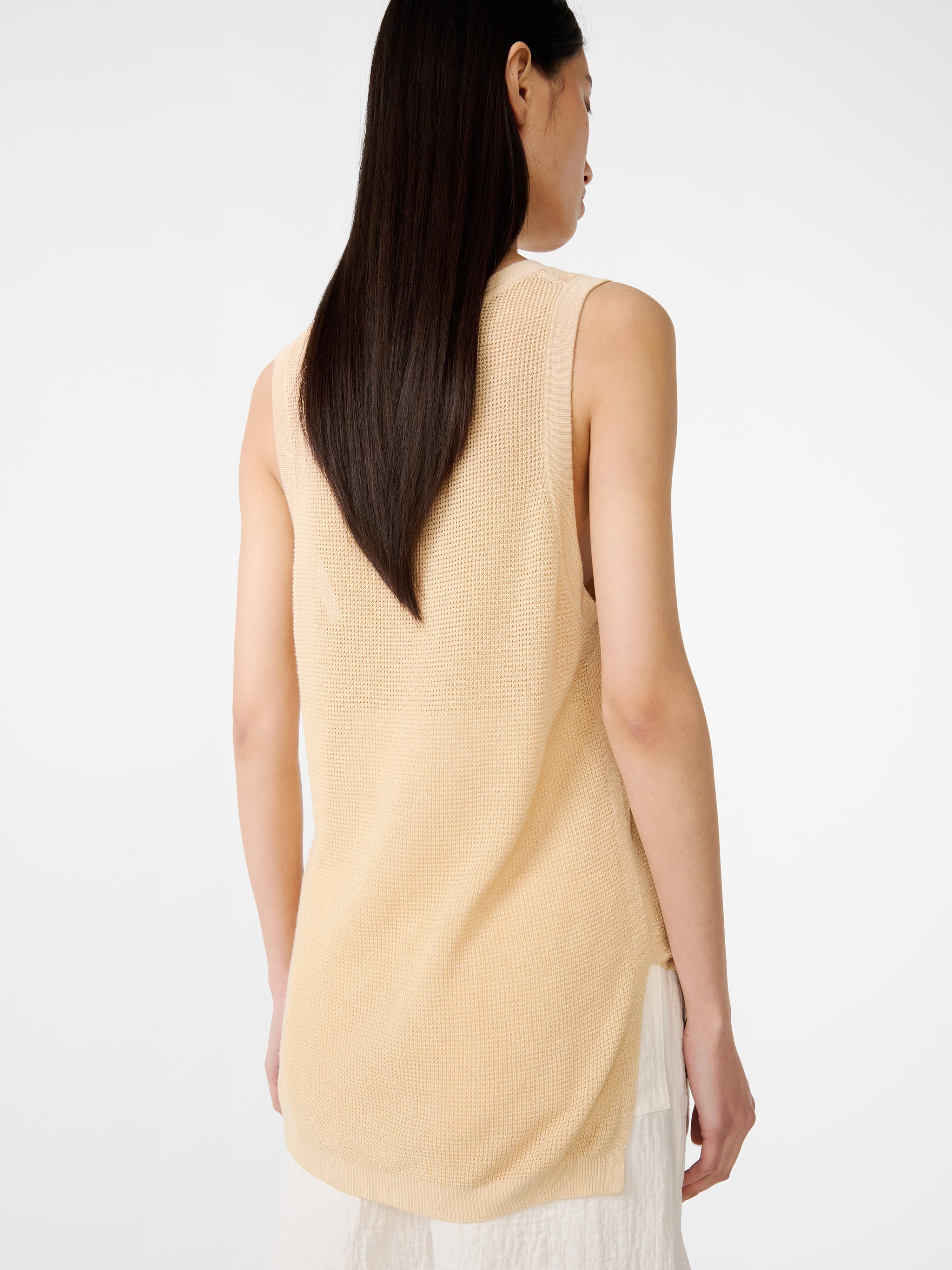 Cilla Top in Raffia