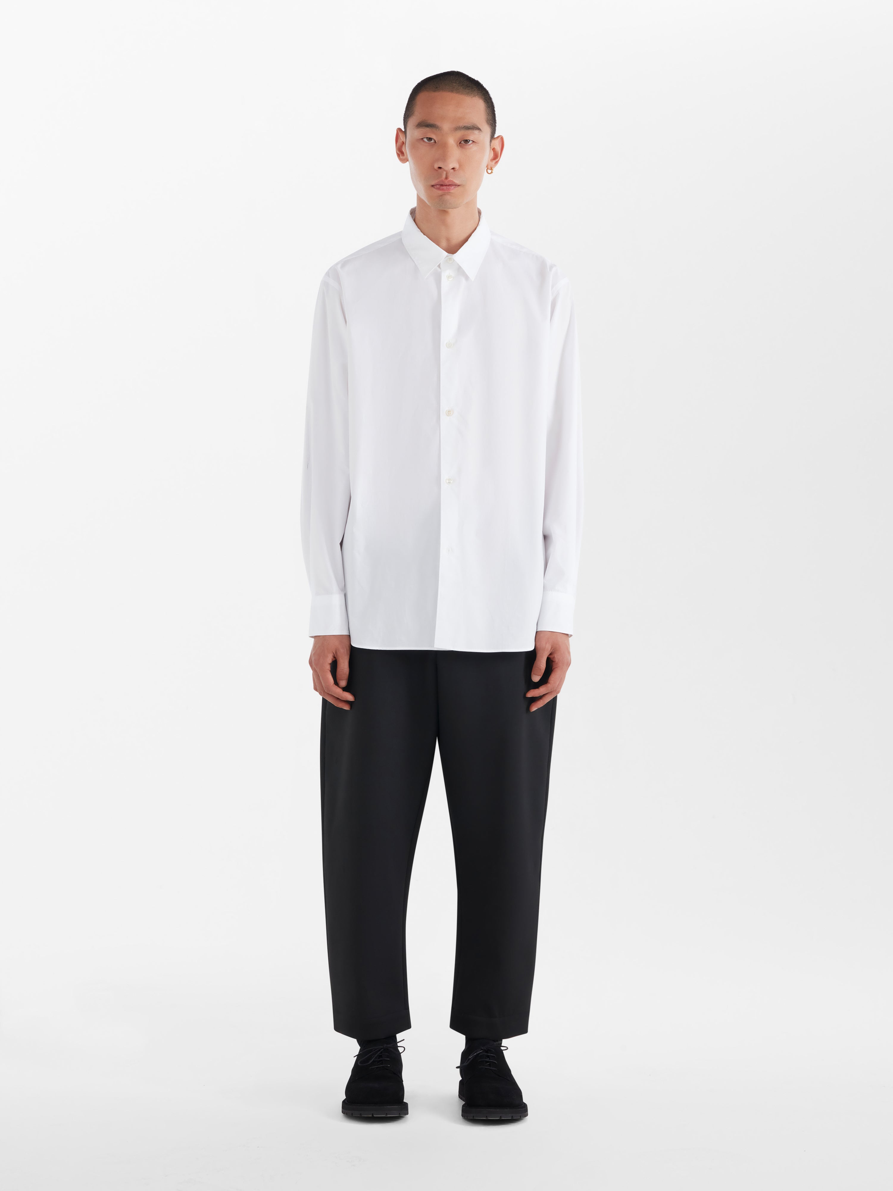 Ezra Pant in Black