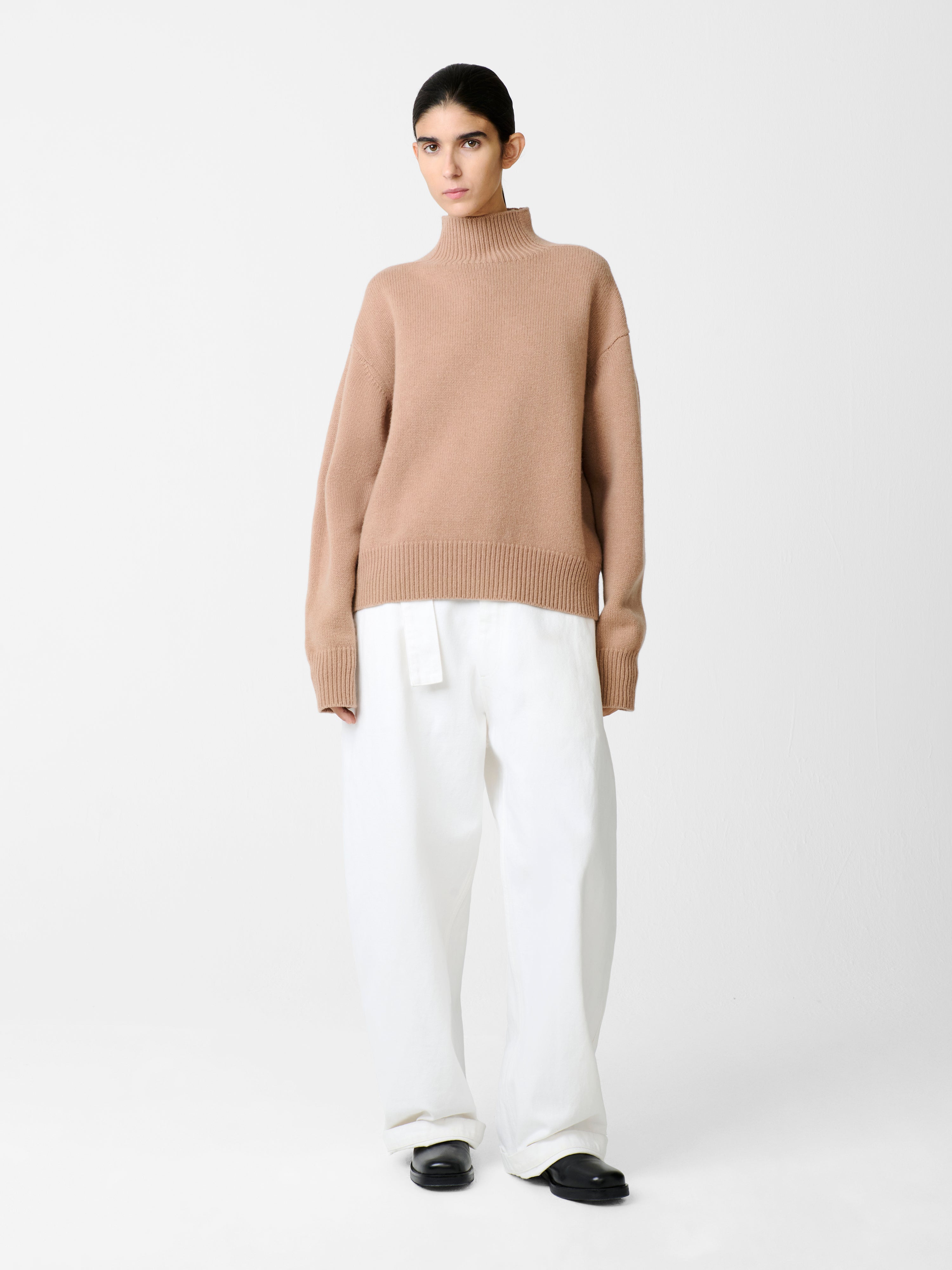 Gomes Knit in Camel