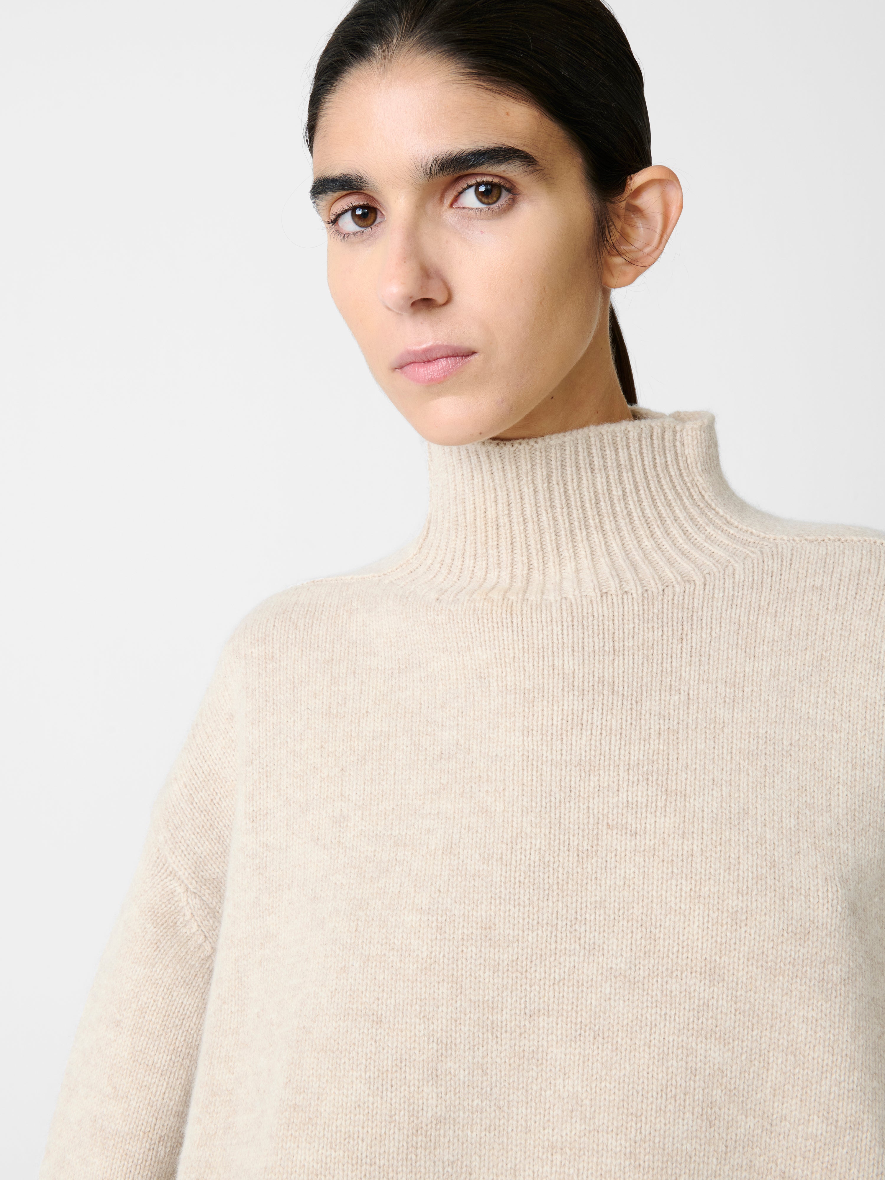 Gomes Knit in Linen