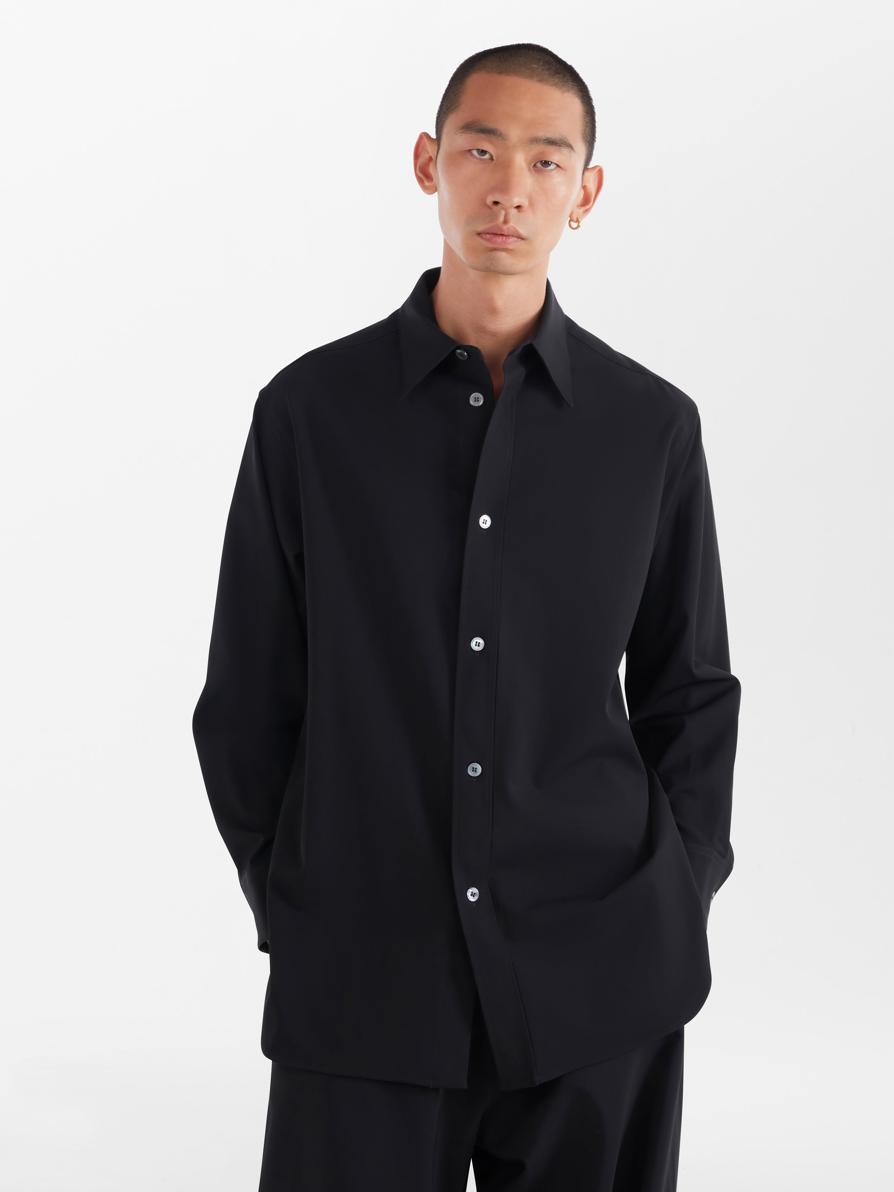 Akako Viscose Shirt in Black