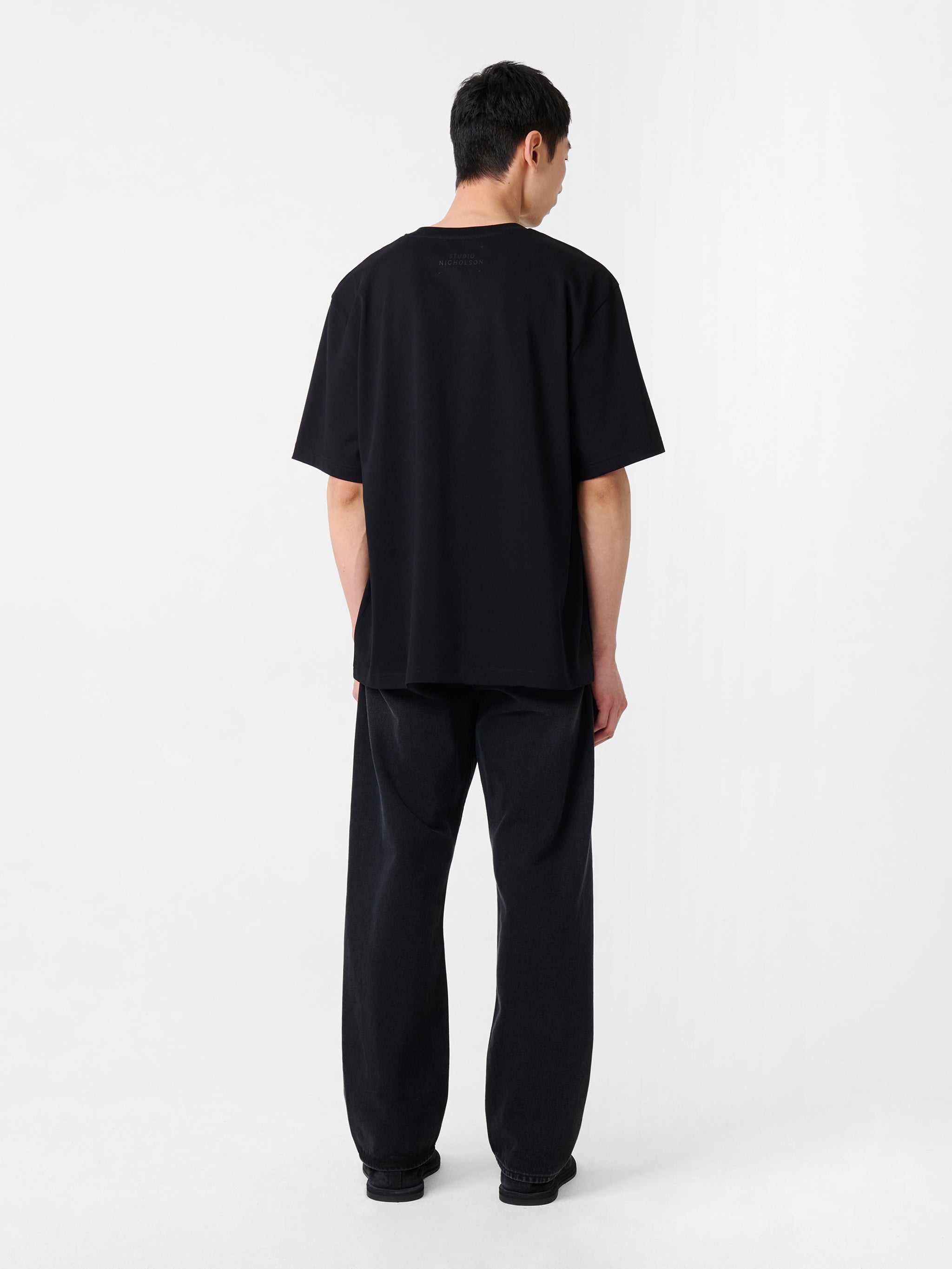 Lay T-Shirt in Black
