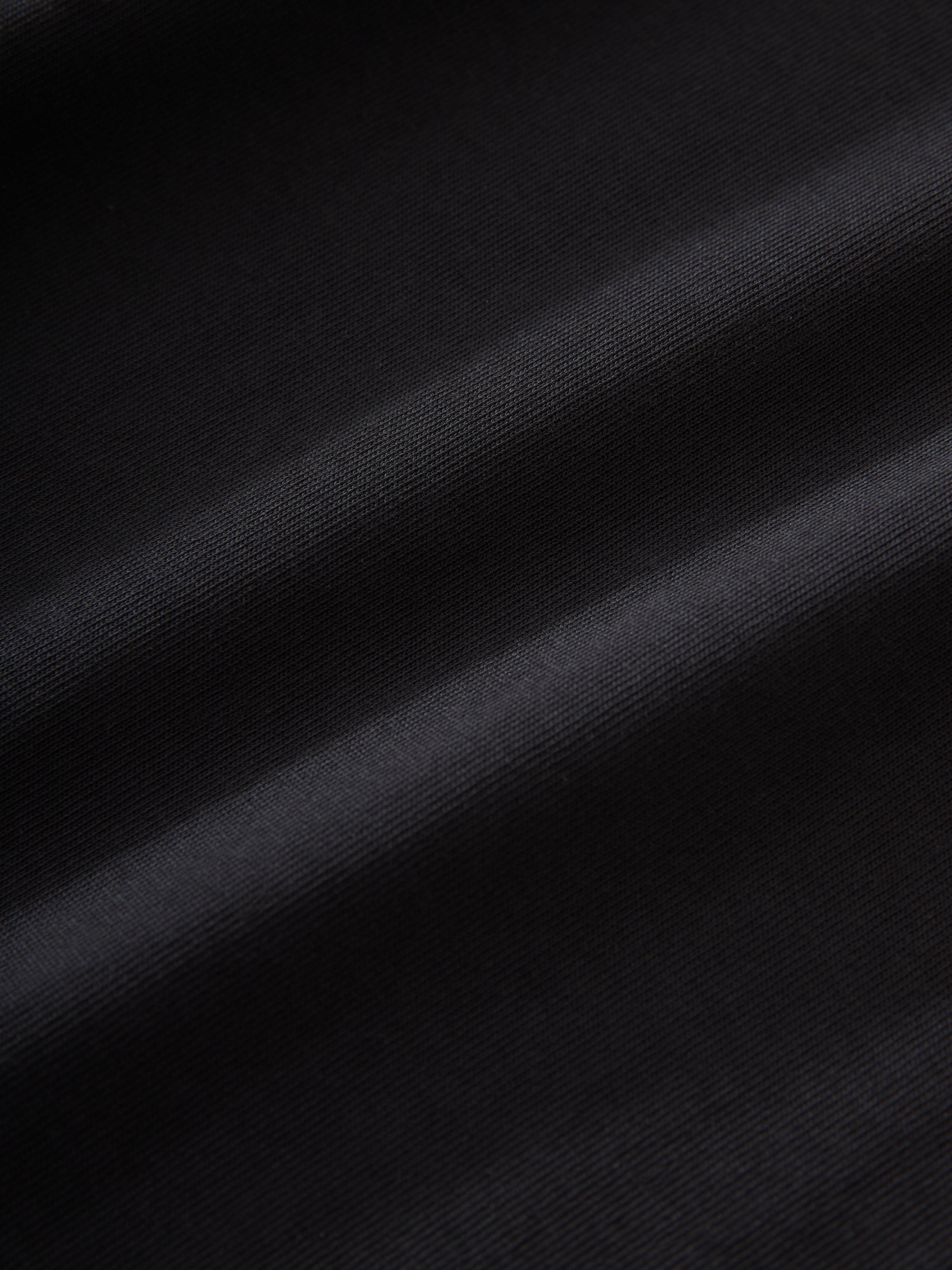 Lay T-Shirt in Black