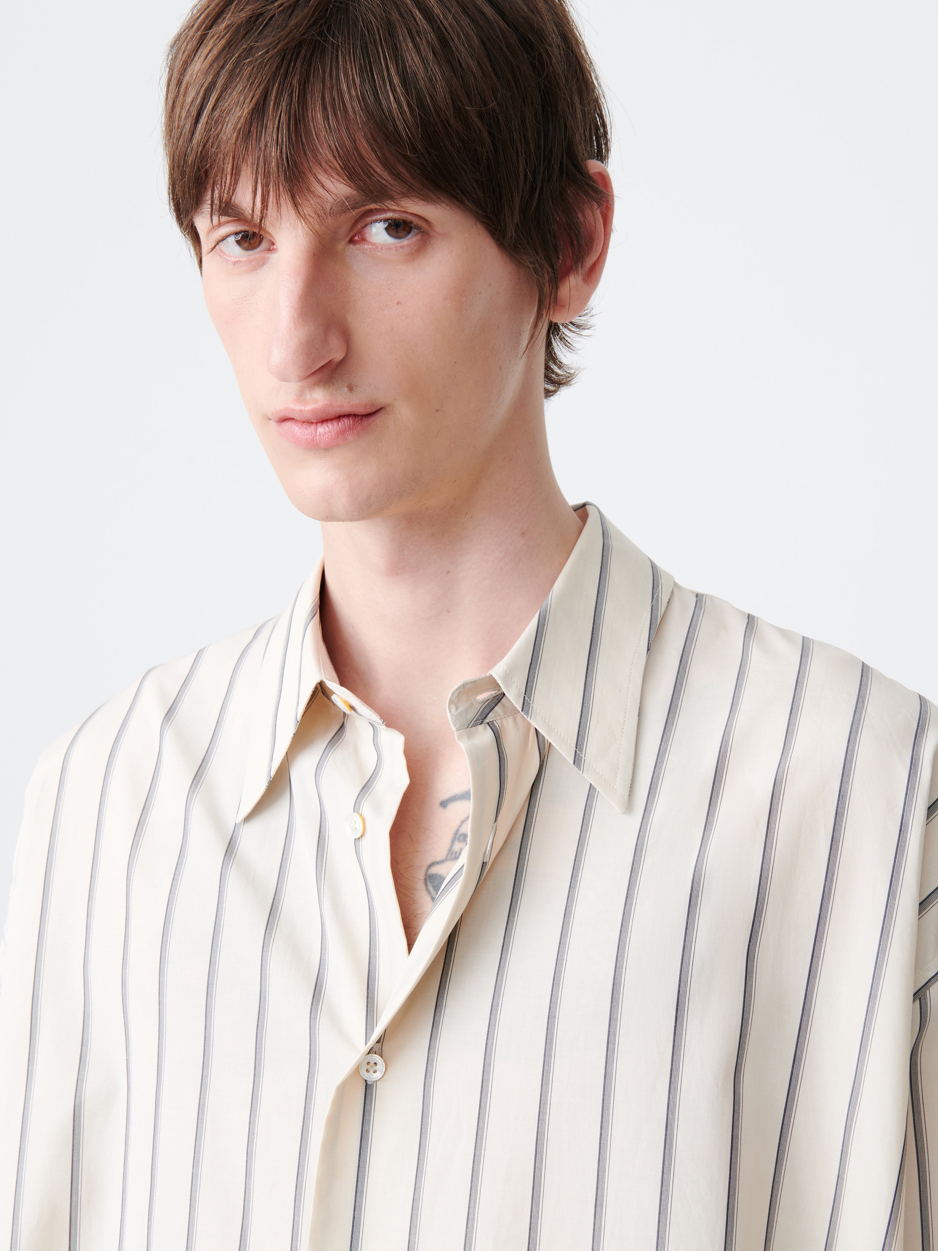 Loche Shirt in Plaster Stripe