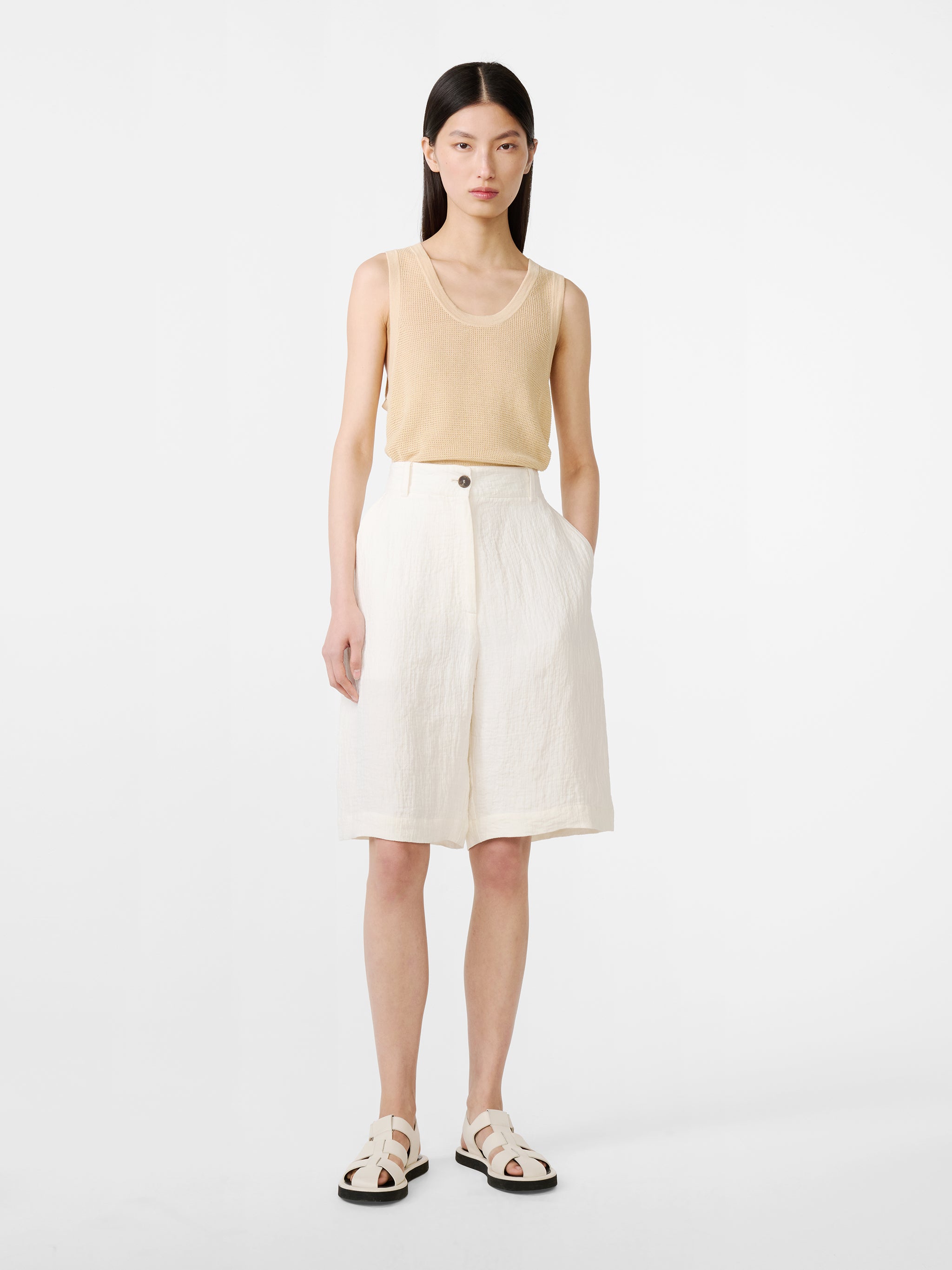 Luna Linen Short in Parchment