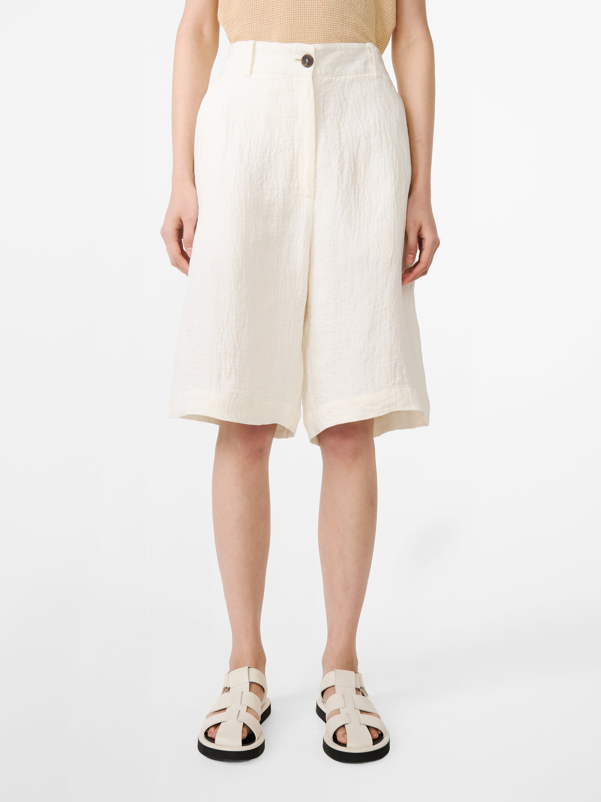 Luna Linen Short in Parchment