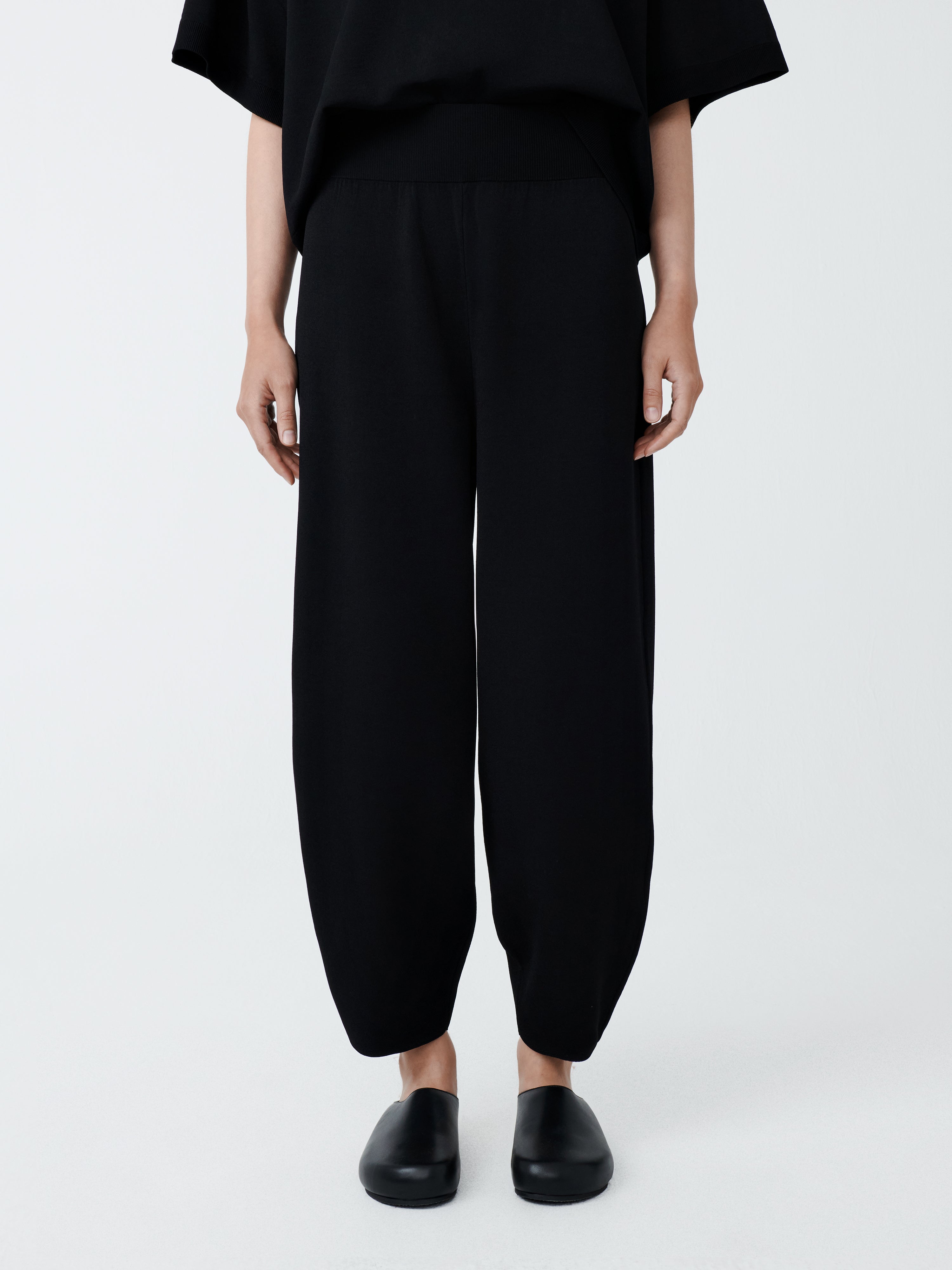 Moura Pant in Black