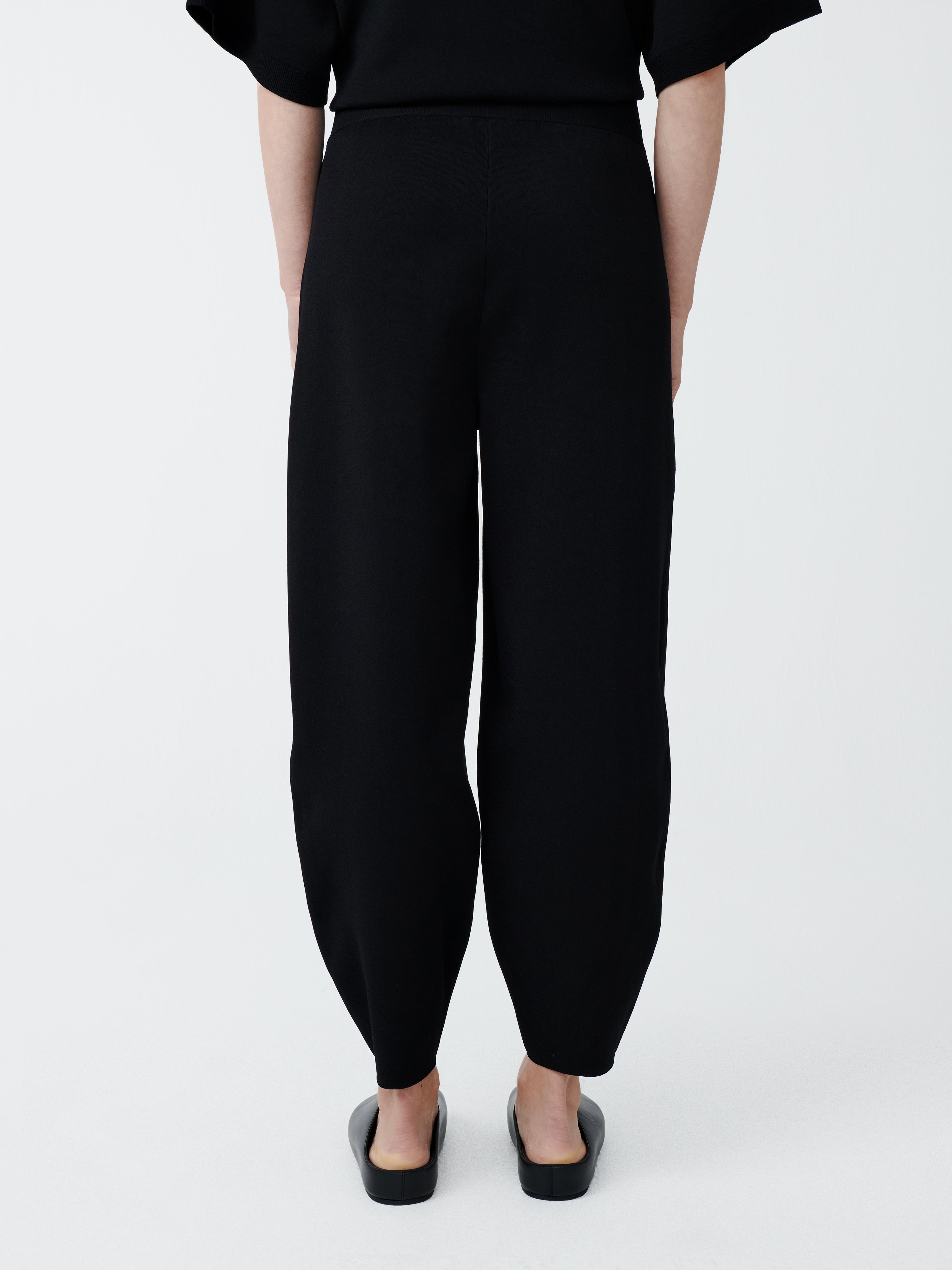 Moura Pant in Black