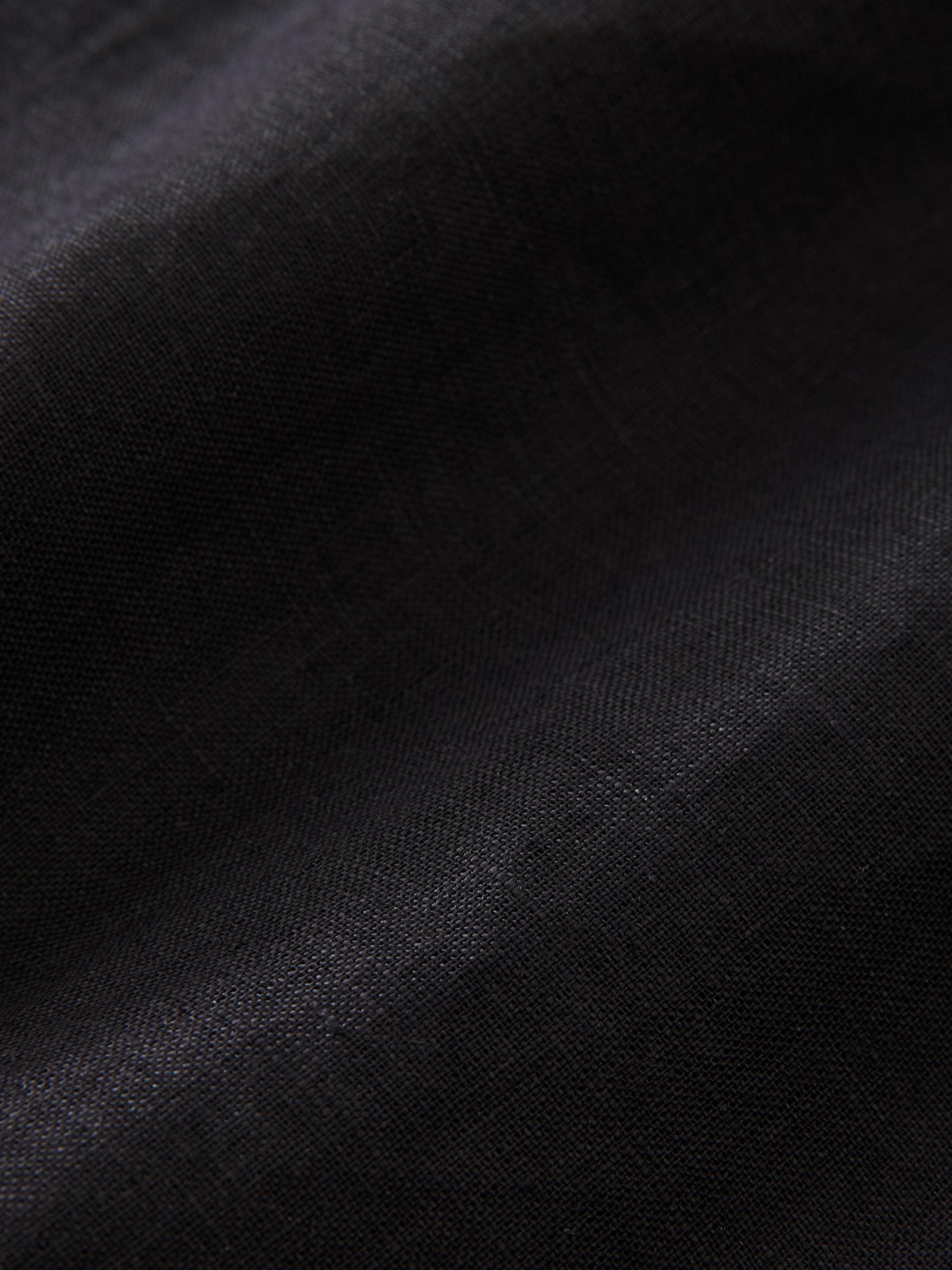 Rafe Linen Shirt in Darkest Navy