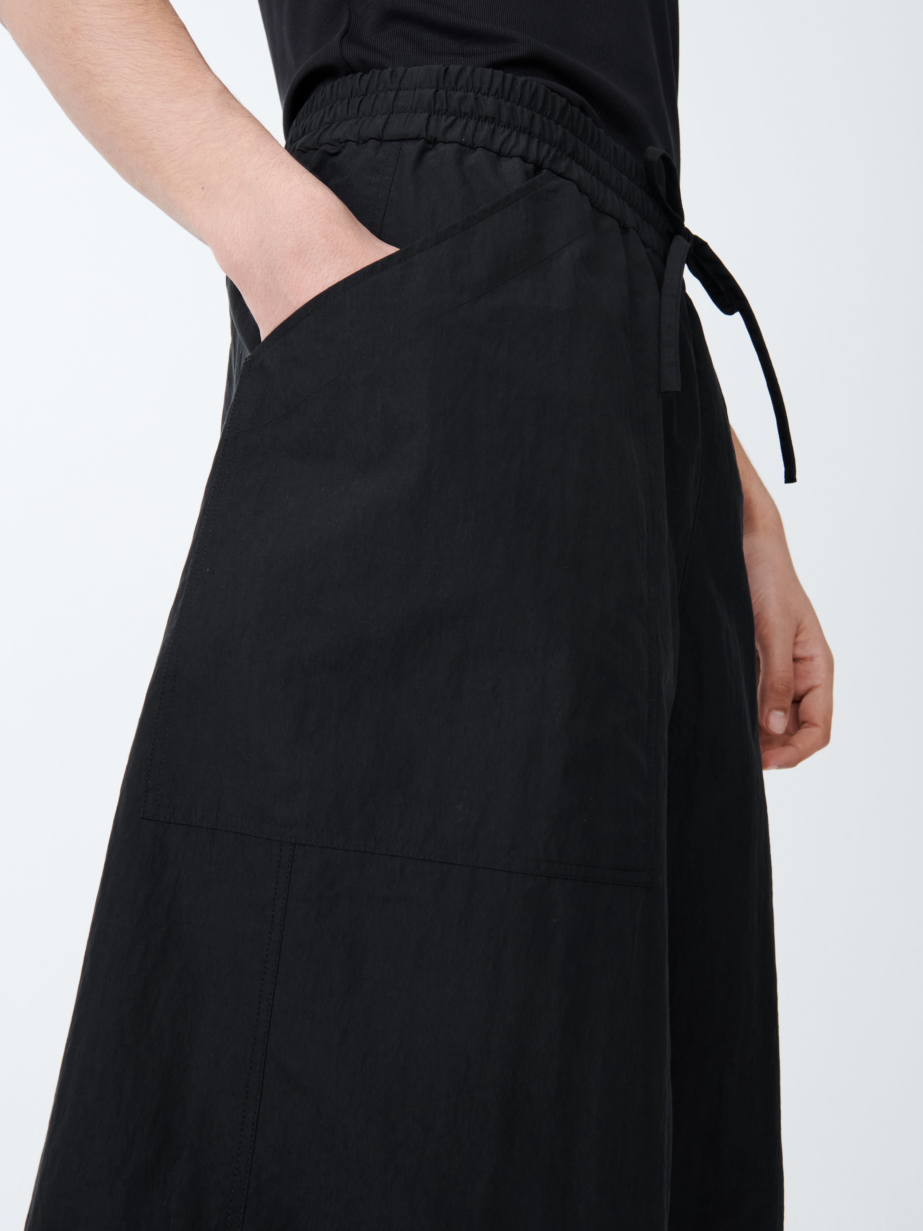 Steel Short in Black