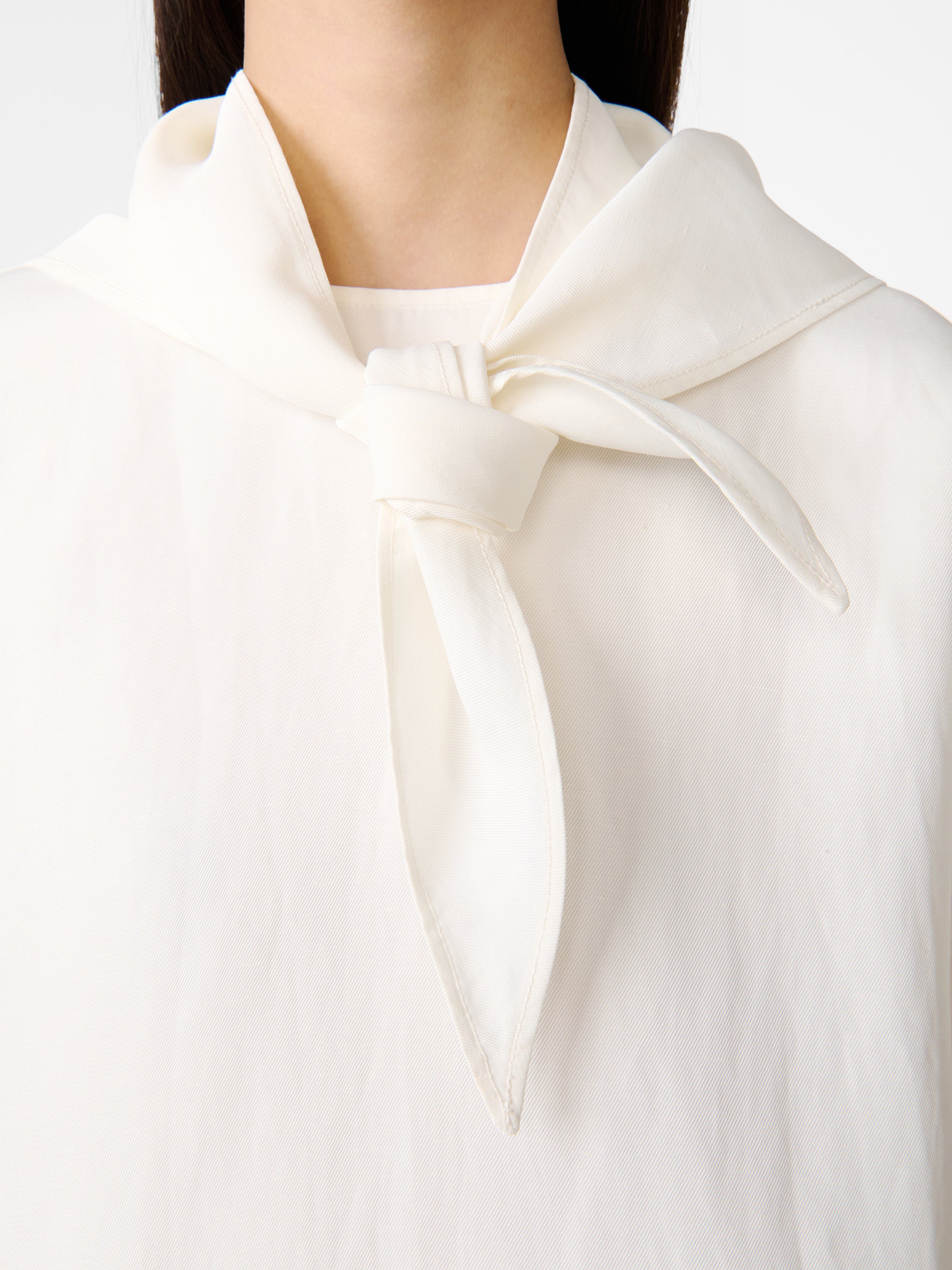 Bute Linen Top in Parchment