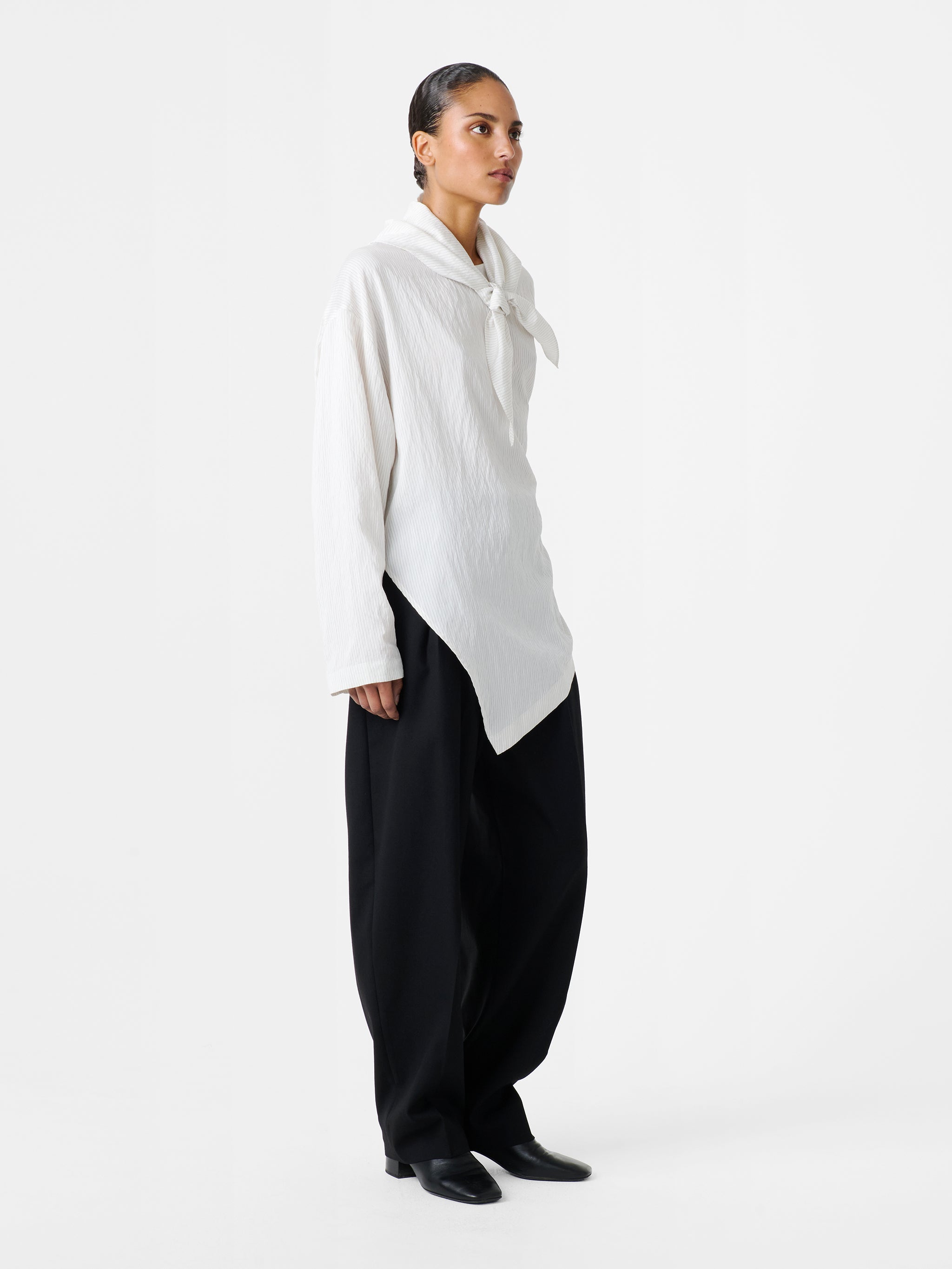 Bute Stripe Top in Black / White Stripe
