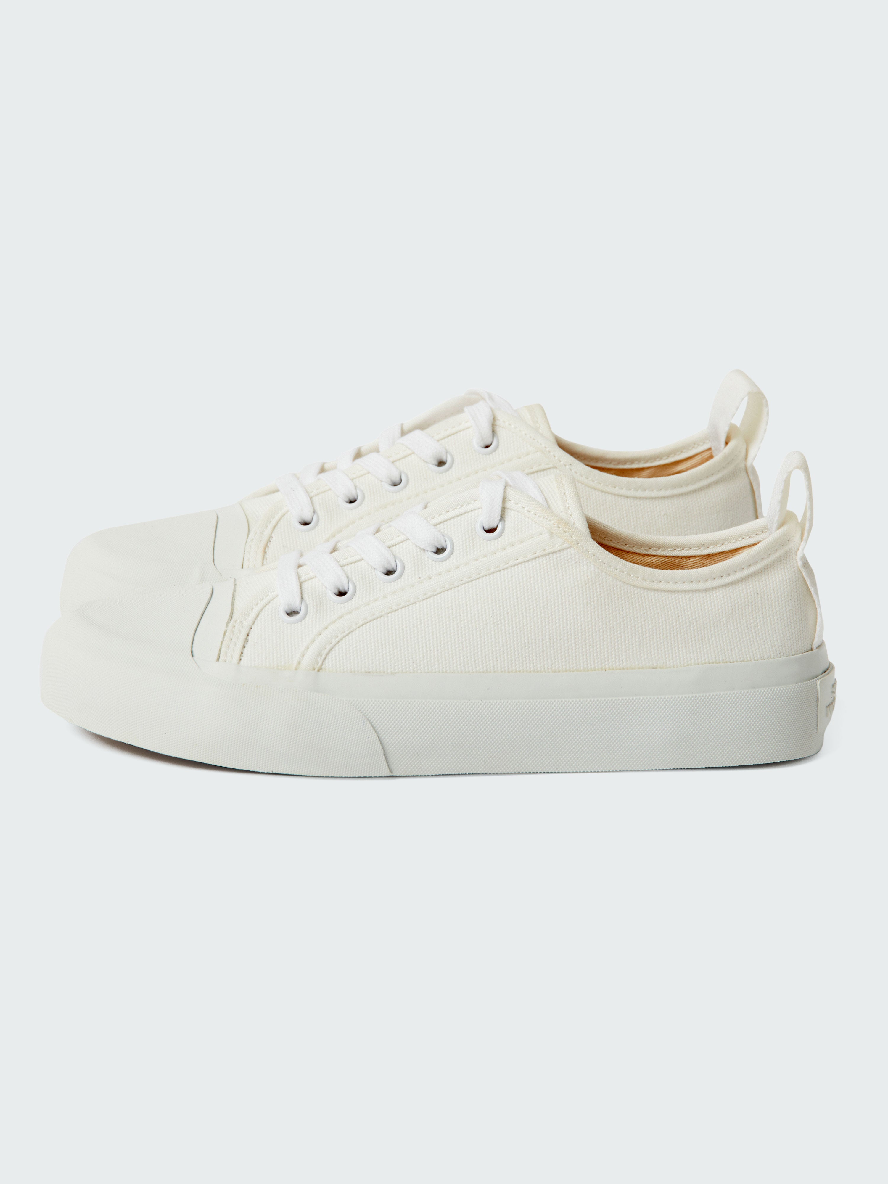 Byrd Canvas Shoe in Cream