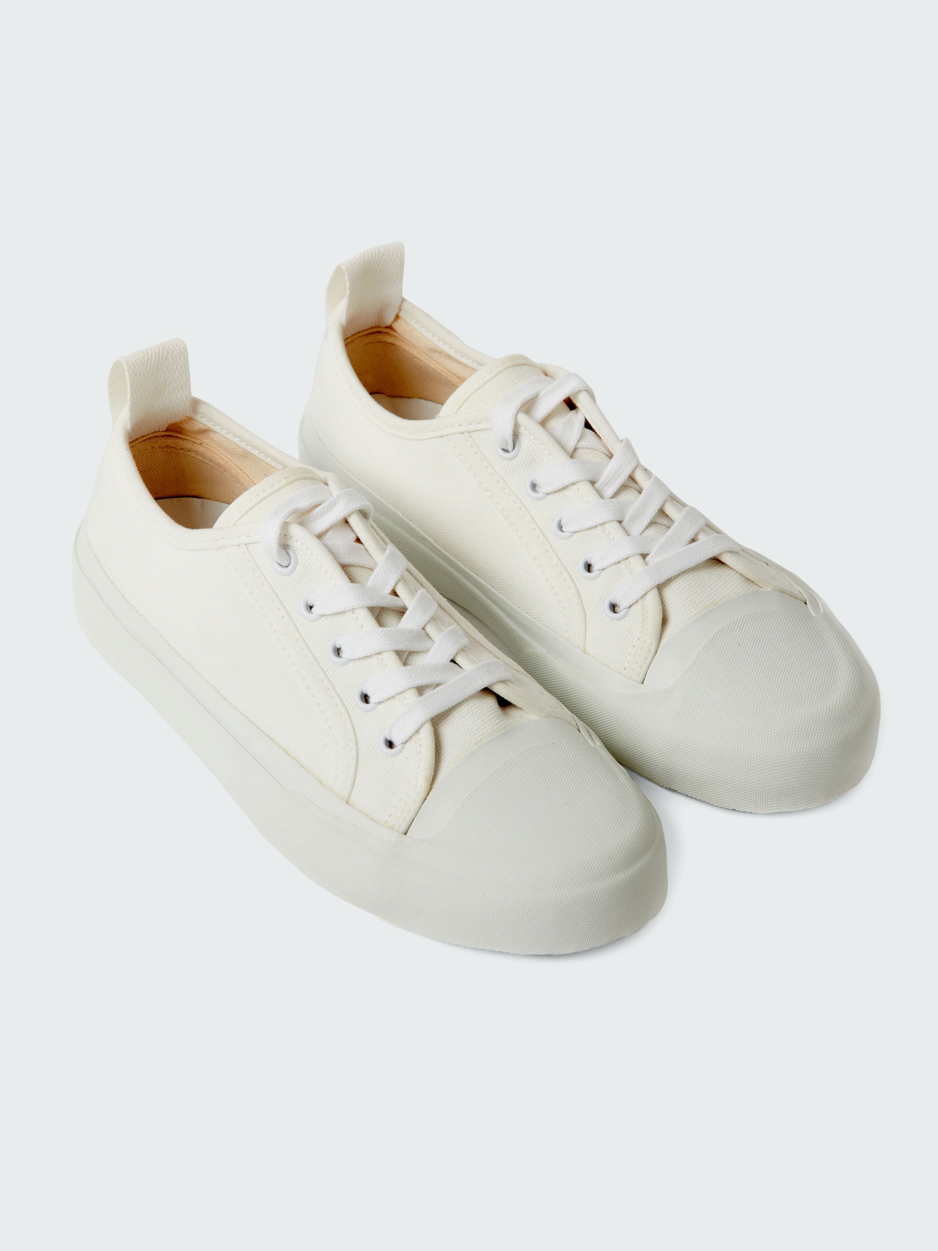 Byrd Canvas Shoe in Cream